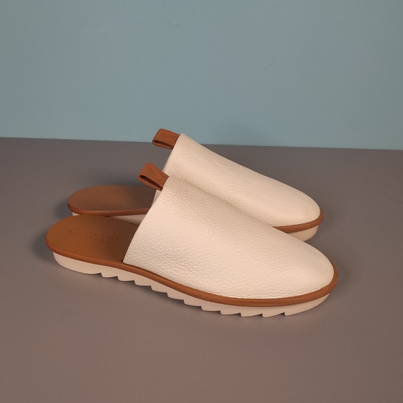 Mercedes Castillo White Mules - Picture 3 of 16